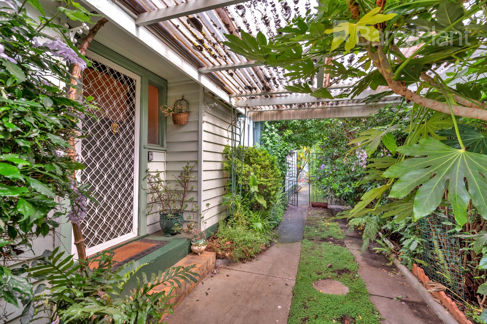 39 Southernhay Street, Reservoir, VIC 3073, Reservoir - Thumbnail 2