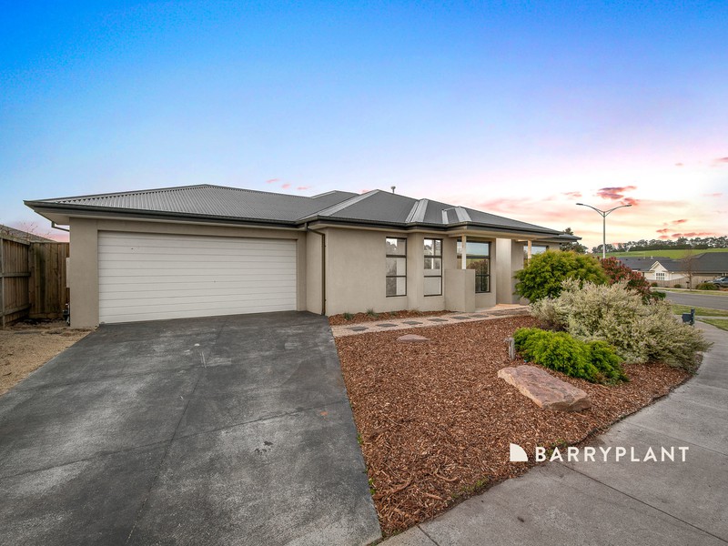 39 Staghorn Way, Drouin, VIC 3818 - Image - 10/09/2026