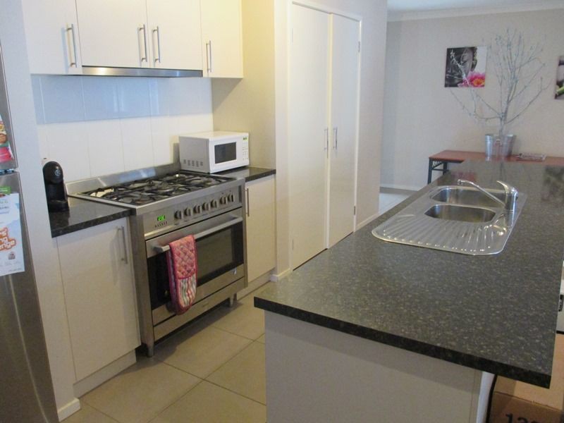 39 Stately Drive, Cranbourne East, VIC 3977, Cranbourne East - Thumbnail 3