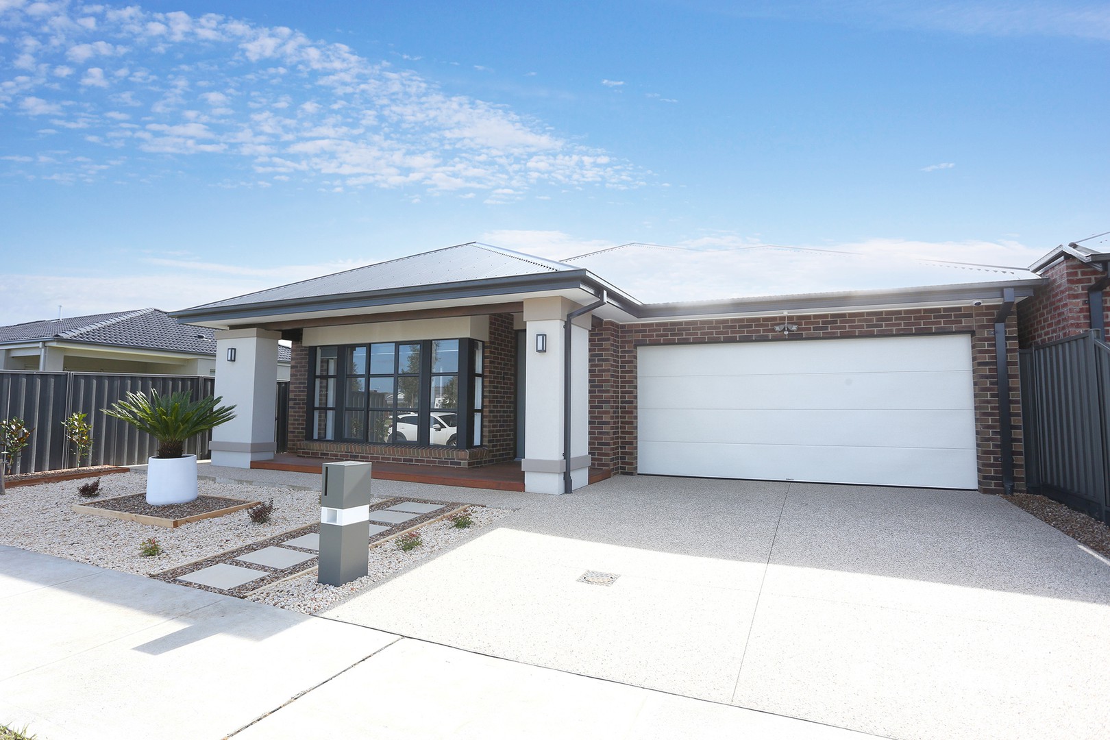 39 Timberline Parkway, Pakenham, VIC 3810, Pakenham - Thumbnail 2