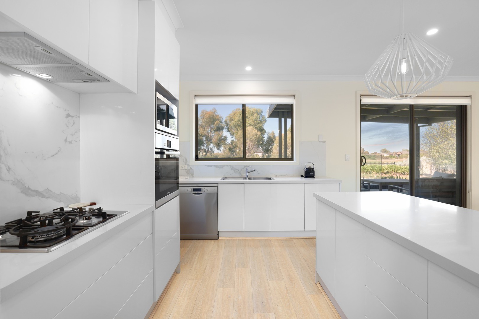 39 Tournament Drive, Sanctuary Lakes, VIC 3030, Point Cook - Thumbnail 5