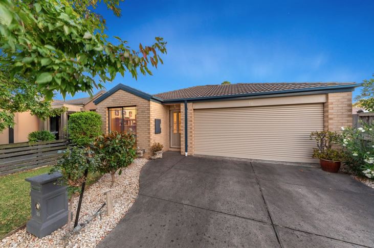 39 Tyrone Avenue, Pakenham, VIC 3810 - Thumbnail 1 - 10/04/2025