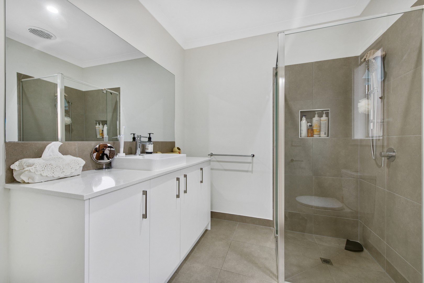 39 Walkside Boulevard, Fraser Rise, VIC 3336, Fraser Rise - Thumbnail 3