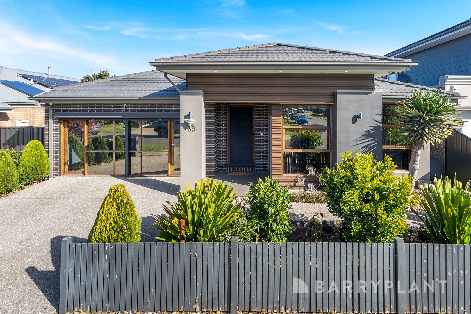 39 Whitfield Crescent, Craigieburn, VIC 3064 - Thumbnail 1 - 14/09/2026