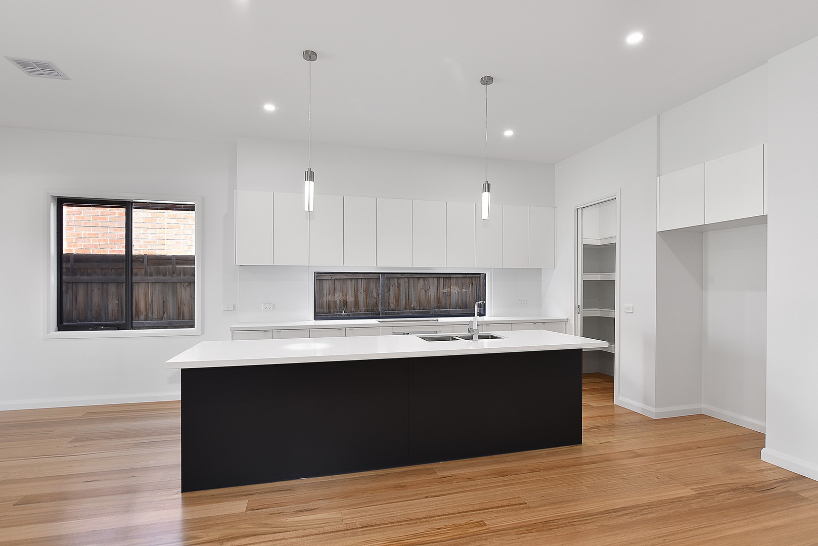 39A Carrington Road, Niddrie, VIC 3042 - Thumbnail 2 - 27/03/2023