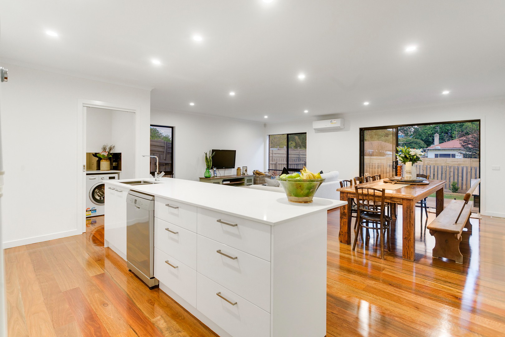 3B Silas Avenue, Frankston, VIC 3199, Frankston - Thumbnail 2