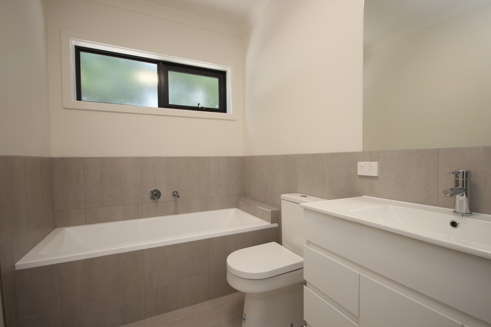 3B Willow Crescent, Bell Park, VIC 3215, Bell Park - Thumbnail 7