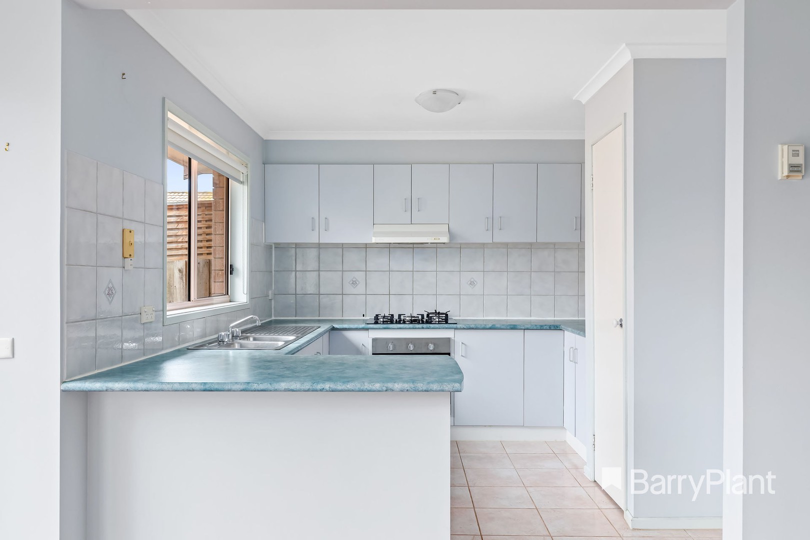 4/1-5 Holly Street, Preston, VIC 3072, Preston - Thumbnail 2