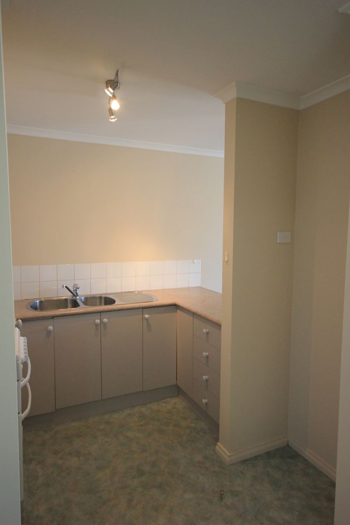 4/1 Fairview St, Belmont, VIC 3216, Belmont - Thumbnail 2