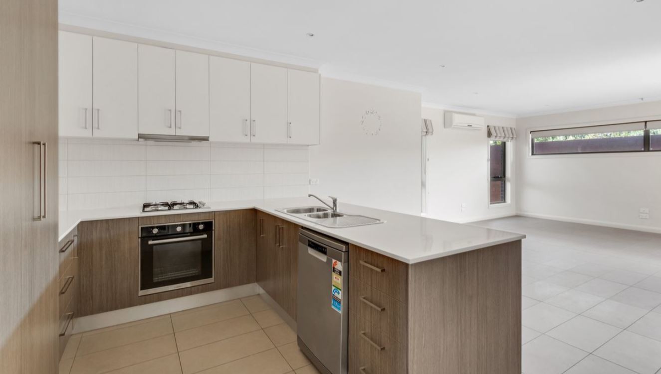 4/1 Mccrae Street, Reservoir, VIC 3073, Reservoir - Thumbnail 2