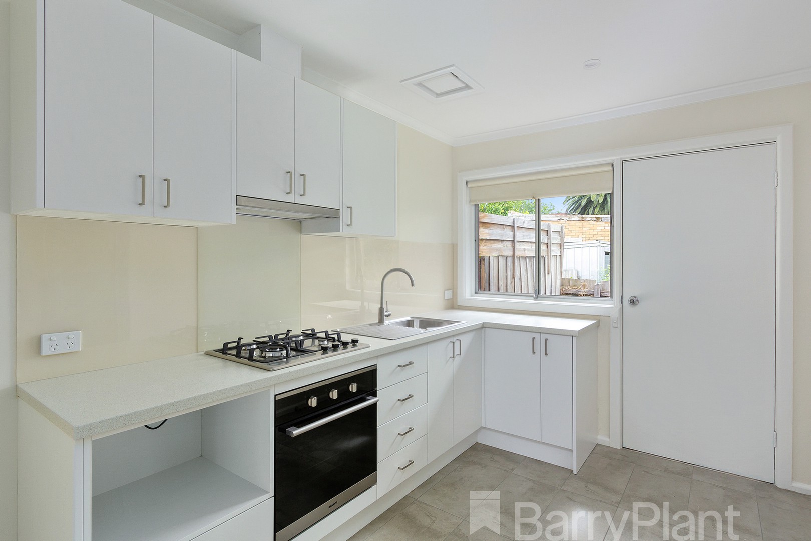 4/1 Yarmouth Street, Ringwood, VIC 3134, Ringwood - Thumbnail 2