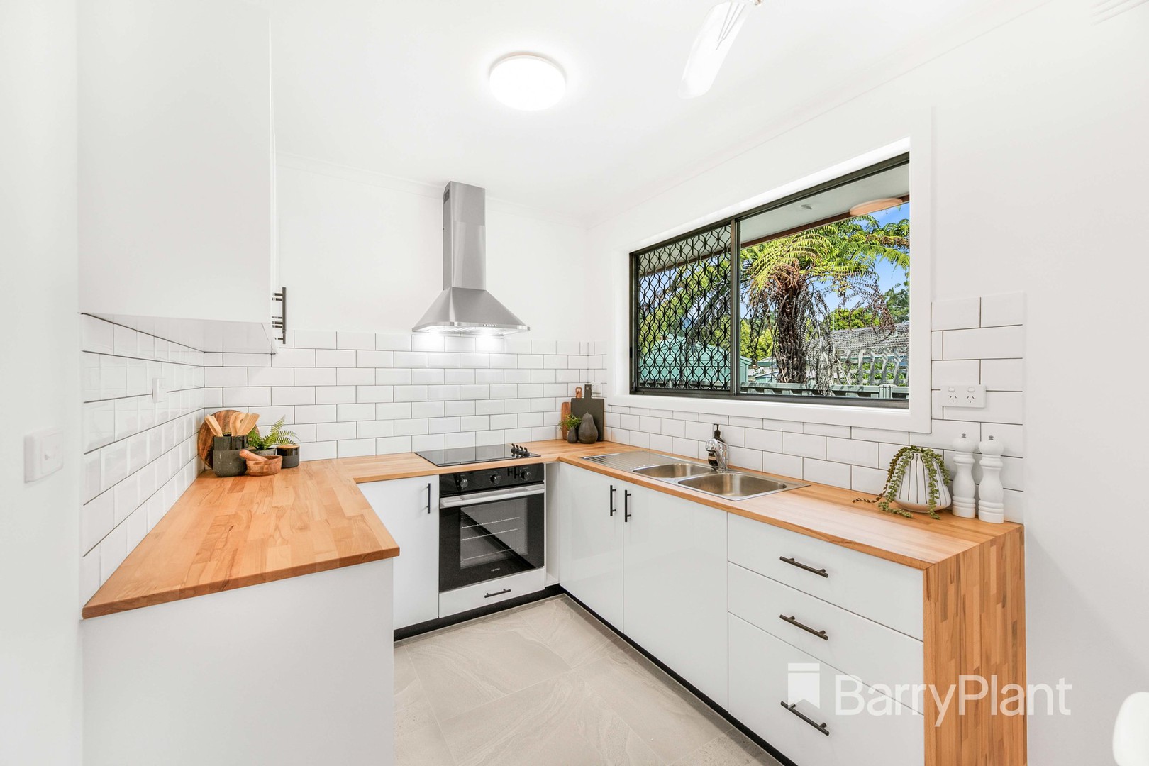 4/10 Elamo Road, Healesville, VIC 3777, Healesville - Thumbnail 2