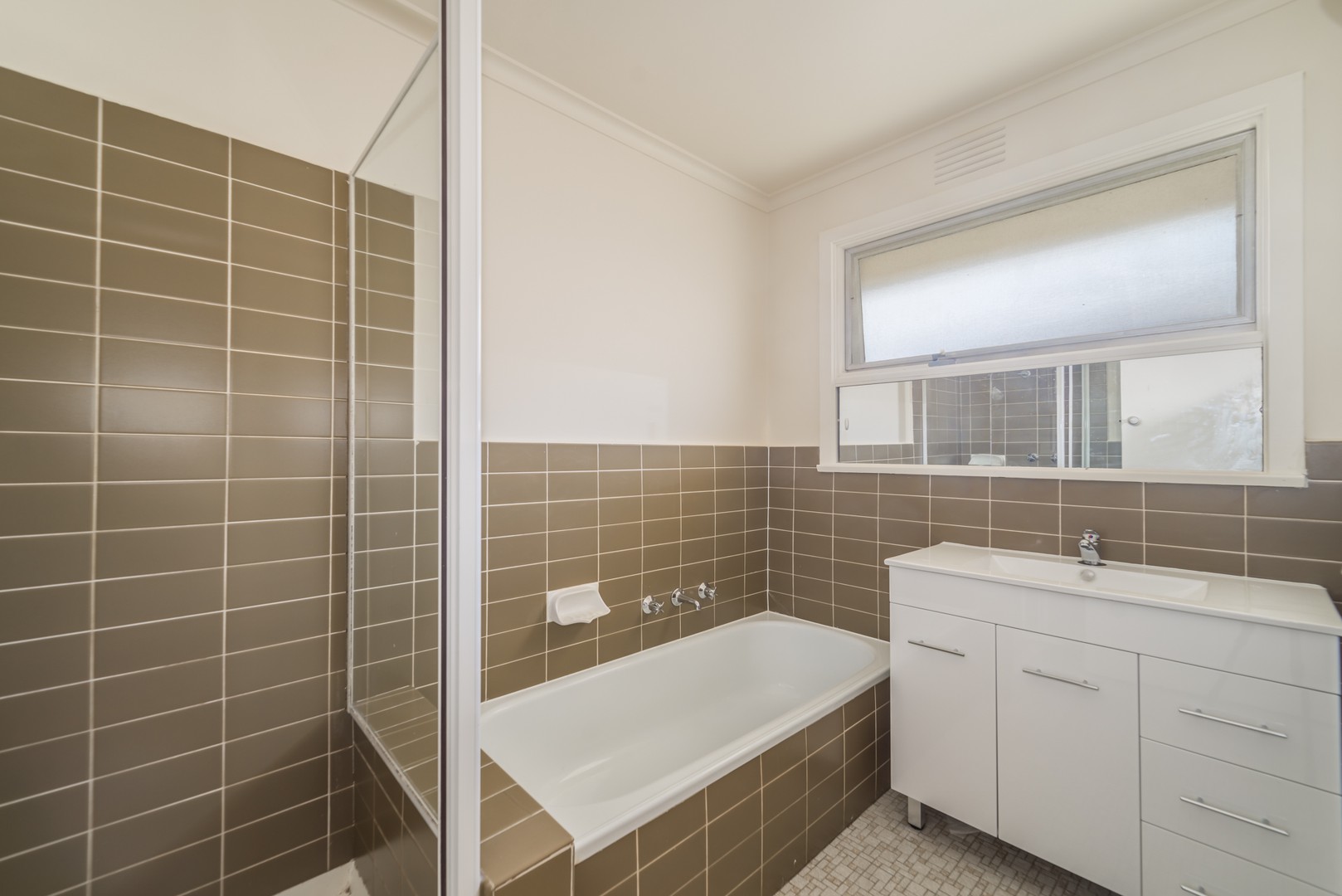 4/11 Brougham Street, Box Hill, VIC 3128, Box Hill - Thumbnail 3