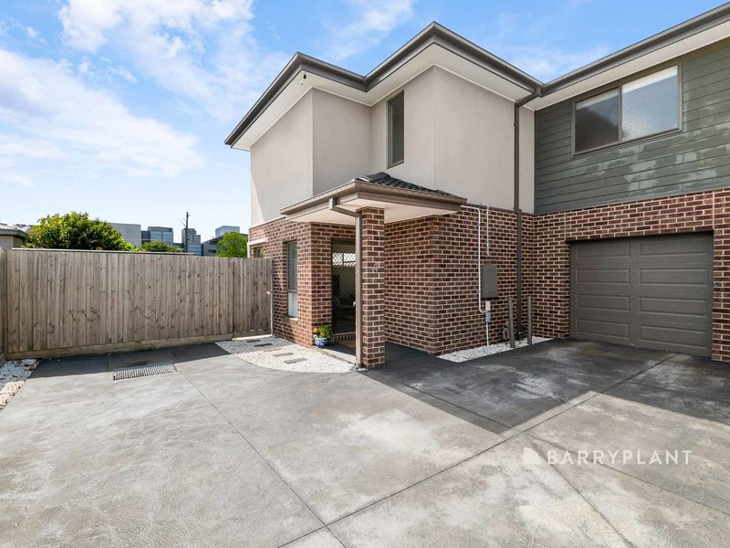 4/11 Bruce Street, Dandenong, VIC 3175 - Image - 11/03/2026
