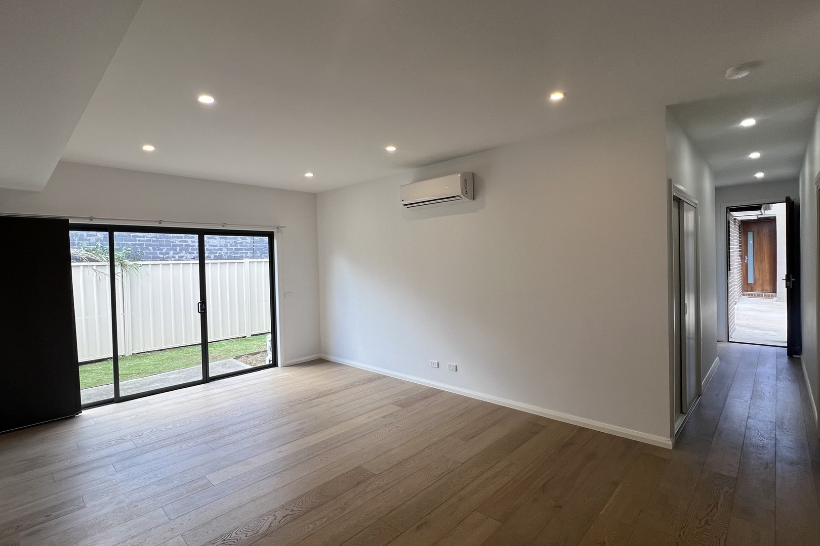 4/138-140 St Vigeons Road, Reservoir, VIC 3073, Reservoir - Thumbnail 2