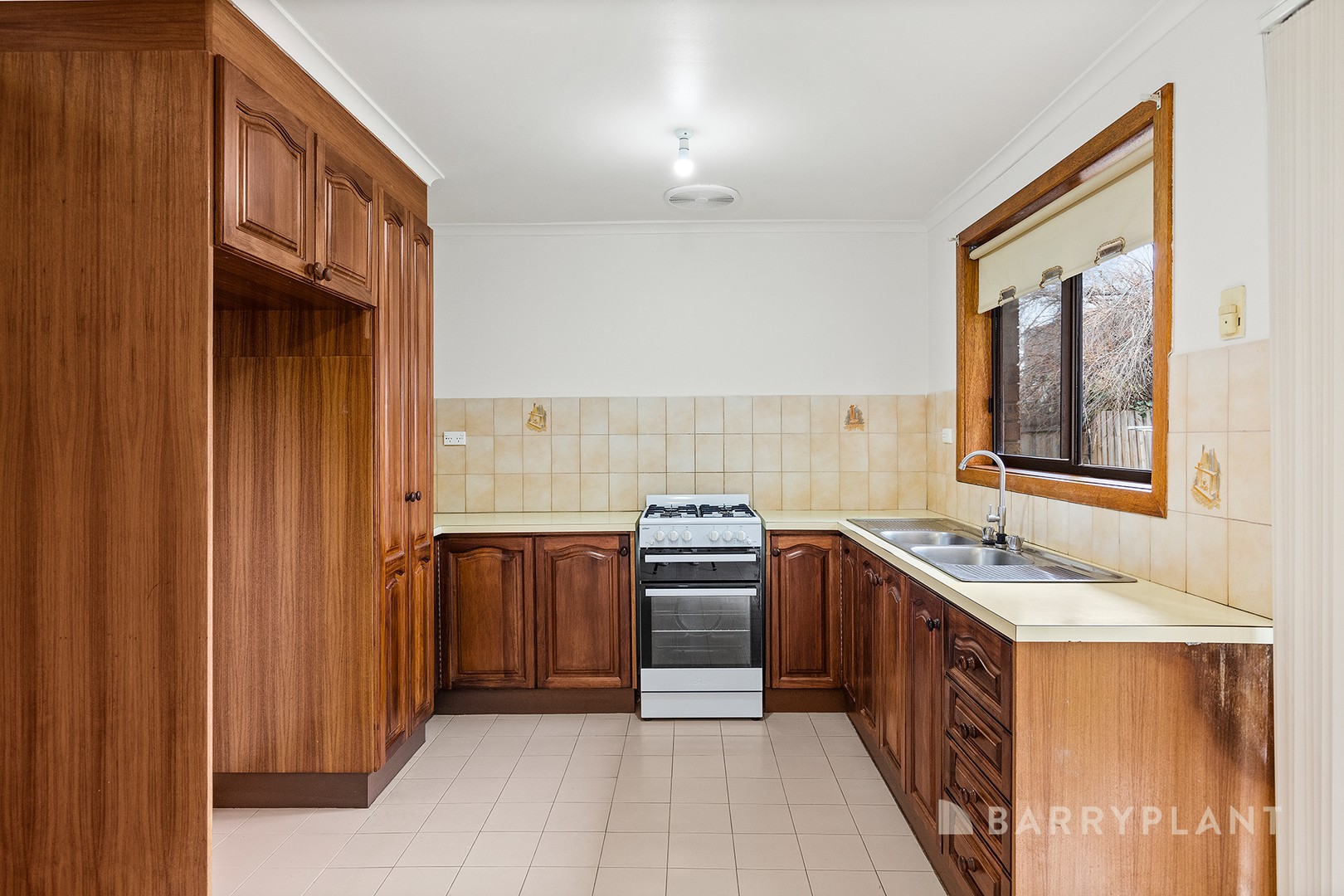 4/14 Gladstone Parade, Glenroy, VIC 3046 - Thumbnail 2 - 03/09/2025