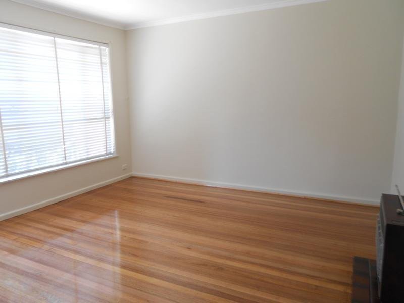 4/142 Barrow Street, Coburg, VIC 3058, Coburg - Thumbnail 2
