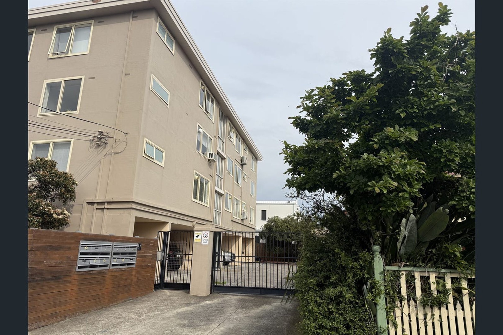 4/15 De Carle Street, Brunswick, VIC 3056 - Thumbnail 2 - 13/10/2026