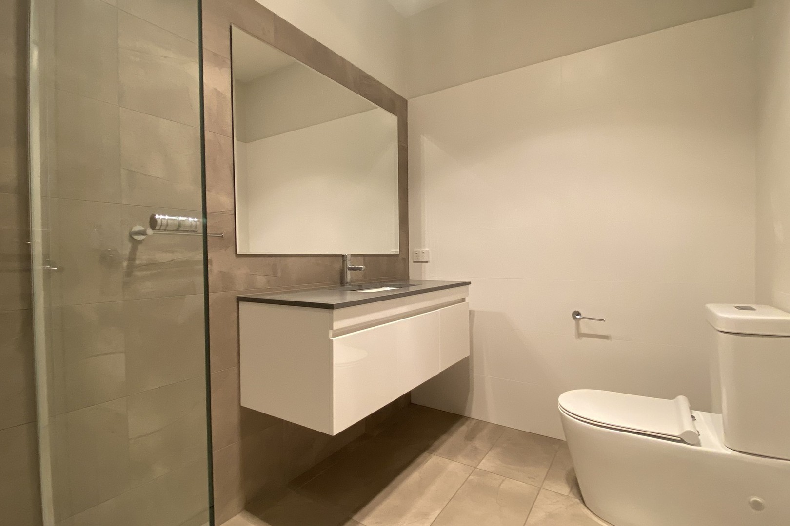 4/16 Barton Street, Reservoir, VIC 3073, Reservoir - Thumbnail 5