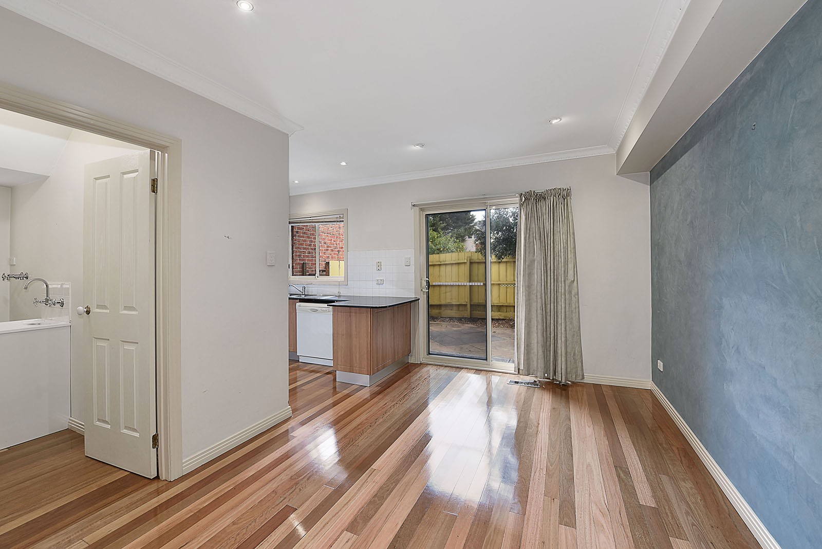 4/16 Cooper Street, Essendon, VIC 3040, Essendon - Thumbnail 4