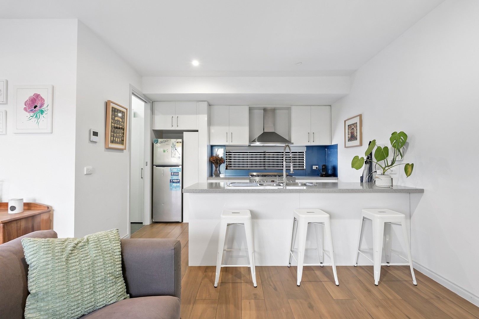 4/16 La Rochelle Boulevard, Point Cook, VIC 3030, Point Cook - Thumbnail 2