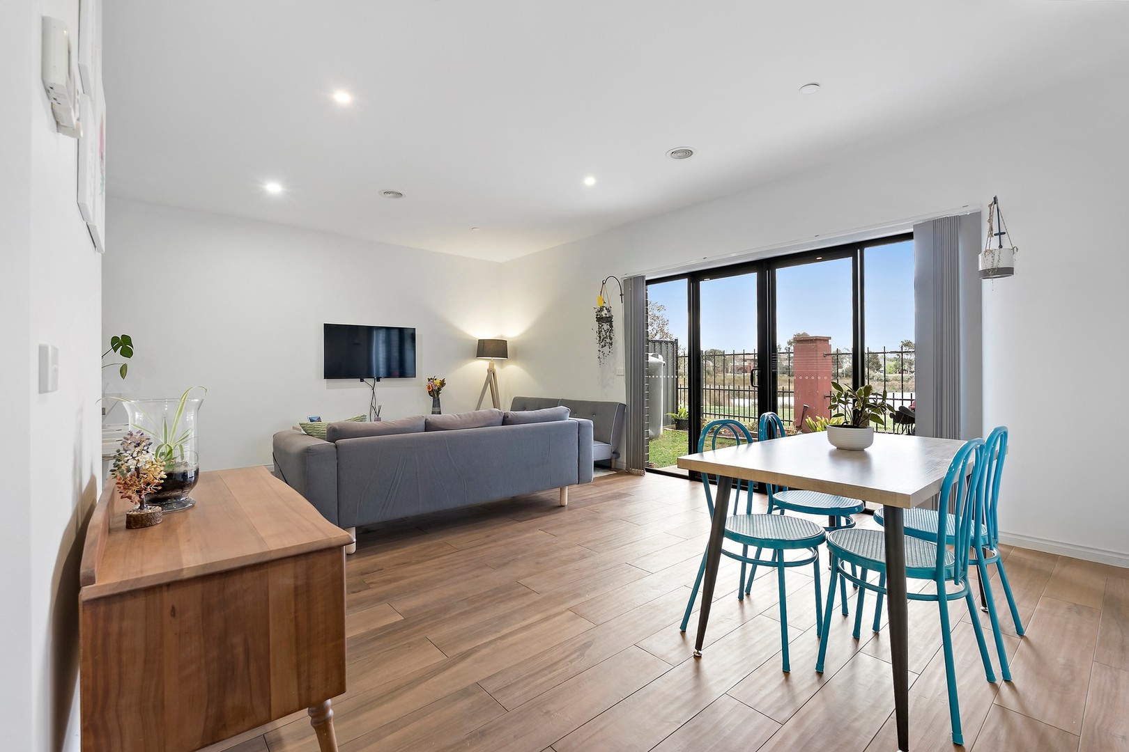 4/16 La Rochelle Boulevard, Point Cook, VIC 3030, Point Cook - Thumbnail 4