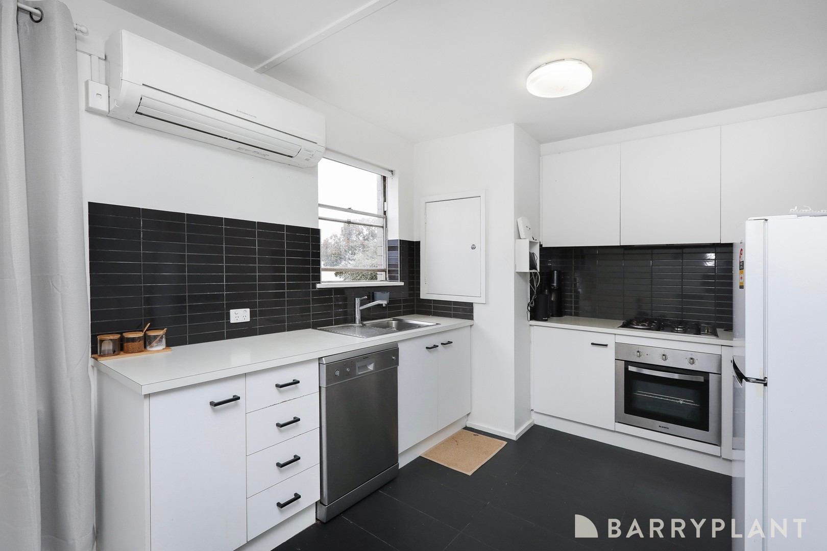 4/16 Lawn Crescent, Braybrook, VIC 3019, Braybrook - Thumbnail 3