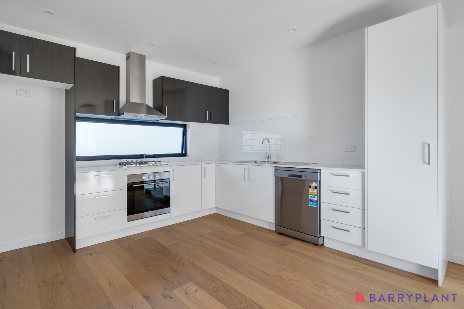 4/162 Broadway, Reservoir, VIC 3073, Reservoir - Thumbnail 2