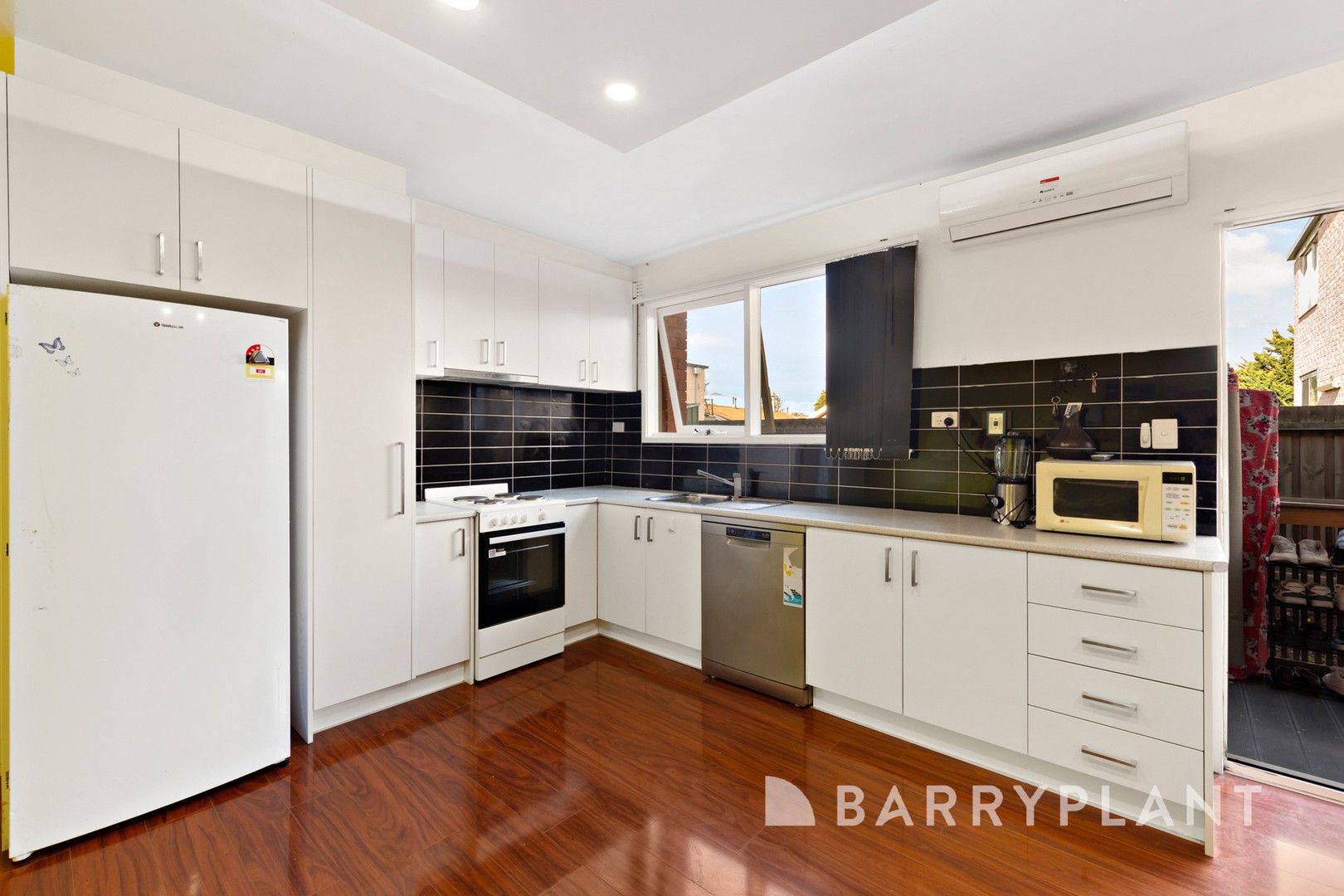 4/17 St Albans Road, St Albans, VIC 3021, St Albans - Thumbnail 4