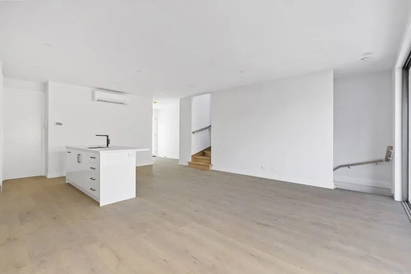 4/18 Champion Street, Doncaster East, VIC 3109, Doncaster East - Thumbnail 4