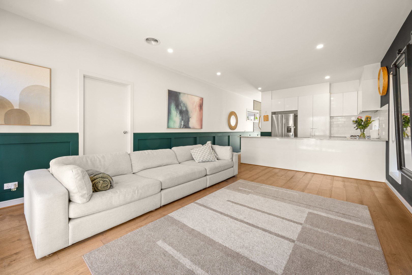 4/18 Sylvanwood Crescent, Narre Warren, VIC 3805 - Thumbnail 2 - 26/11/2025