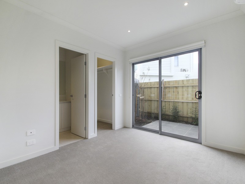 4/183 Beach Road, Mordialloc, VIC 3195 - Thumbnail 2 - 20/12/2021