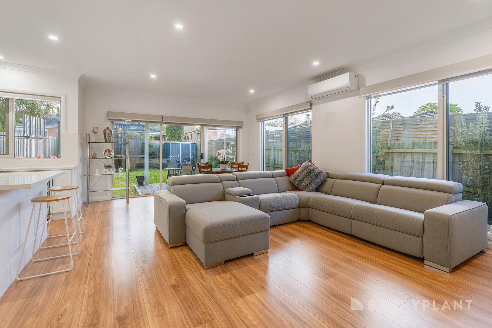 4/19 William Road, Croydon, VIC 3136 - Thumbnail 2 - 08/10/2026