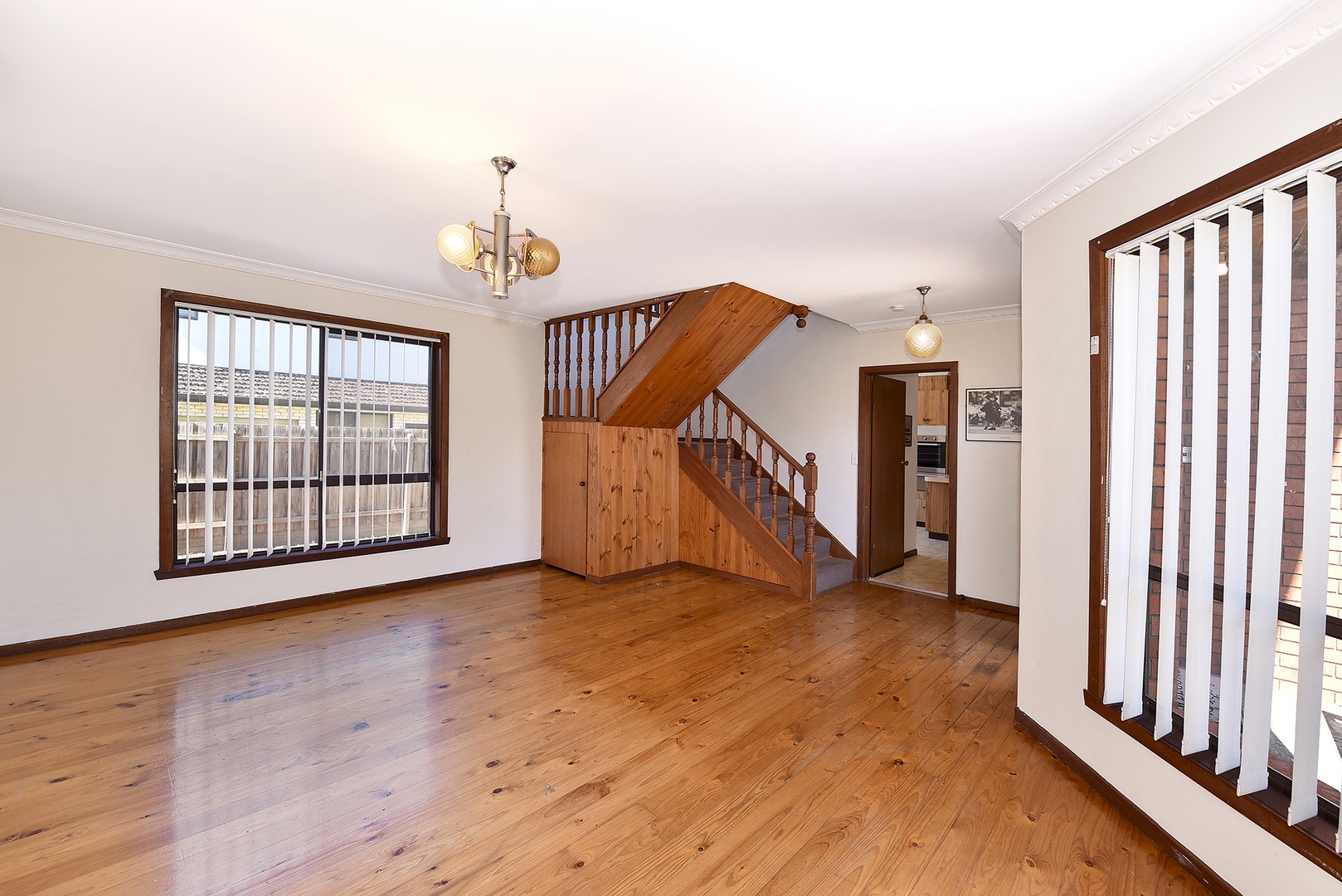 4/2-4 Carmyle Court, Avondale Heights, VIC 3034 - Thumbnail 1 - 22/04/2025