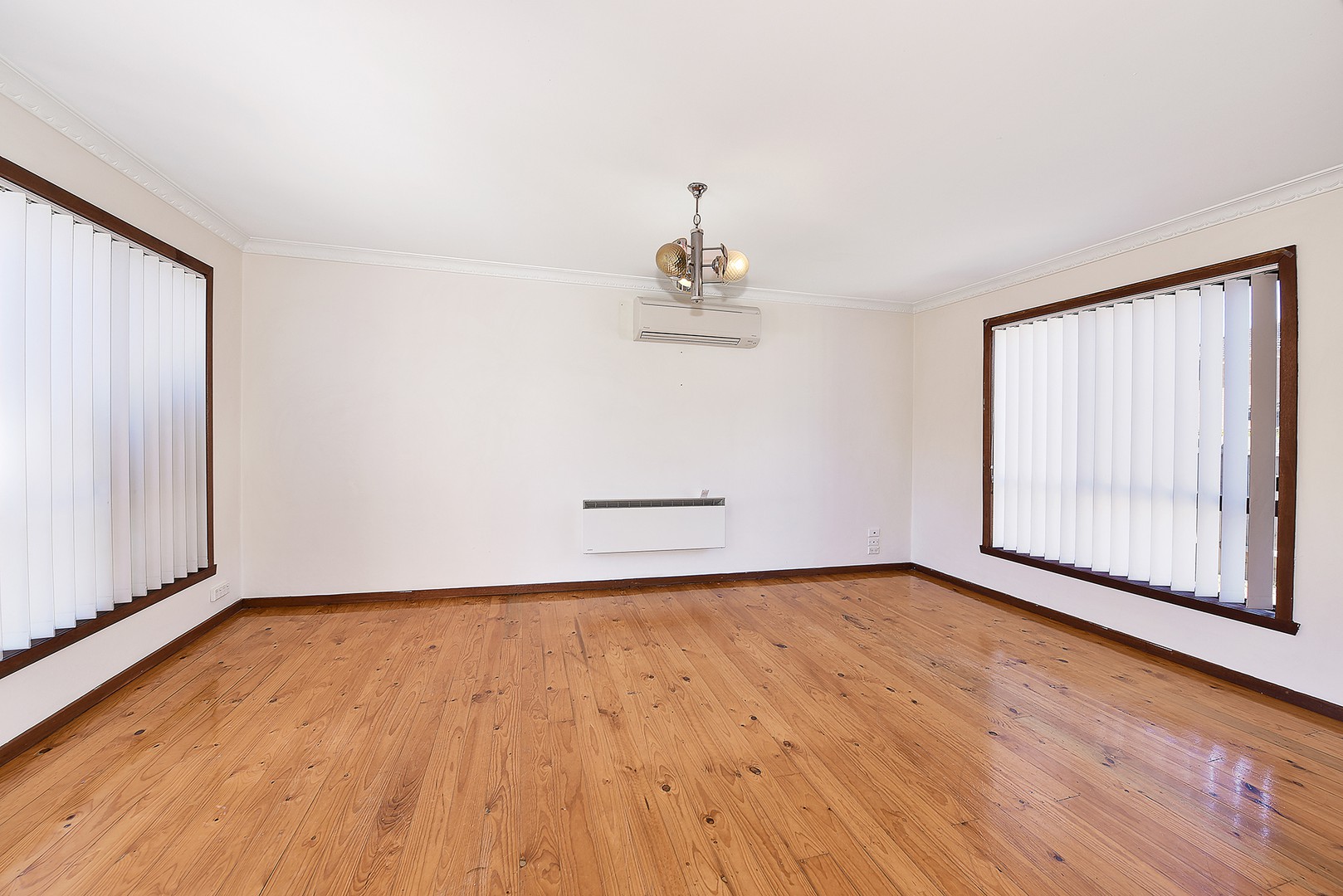 4/2-4 Carmyle Court, Avondale Heights, VIC 3034 - Thumbnail 2 - 22/04/2025