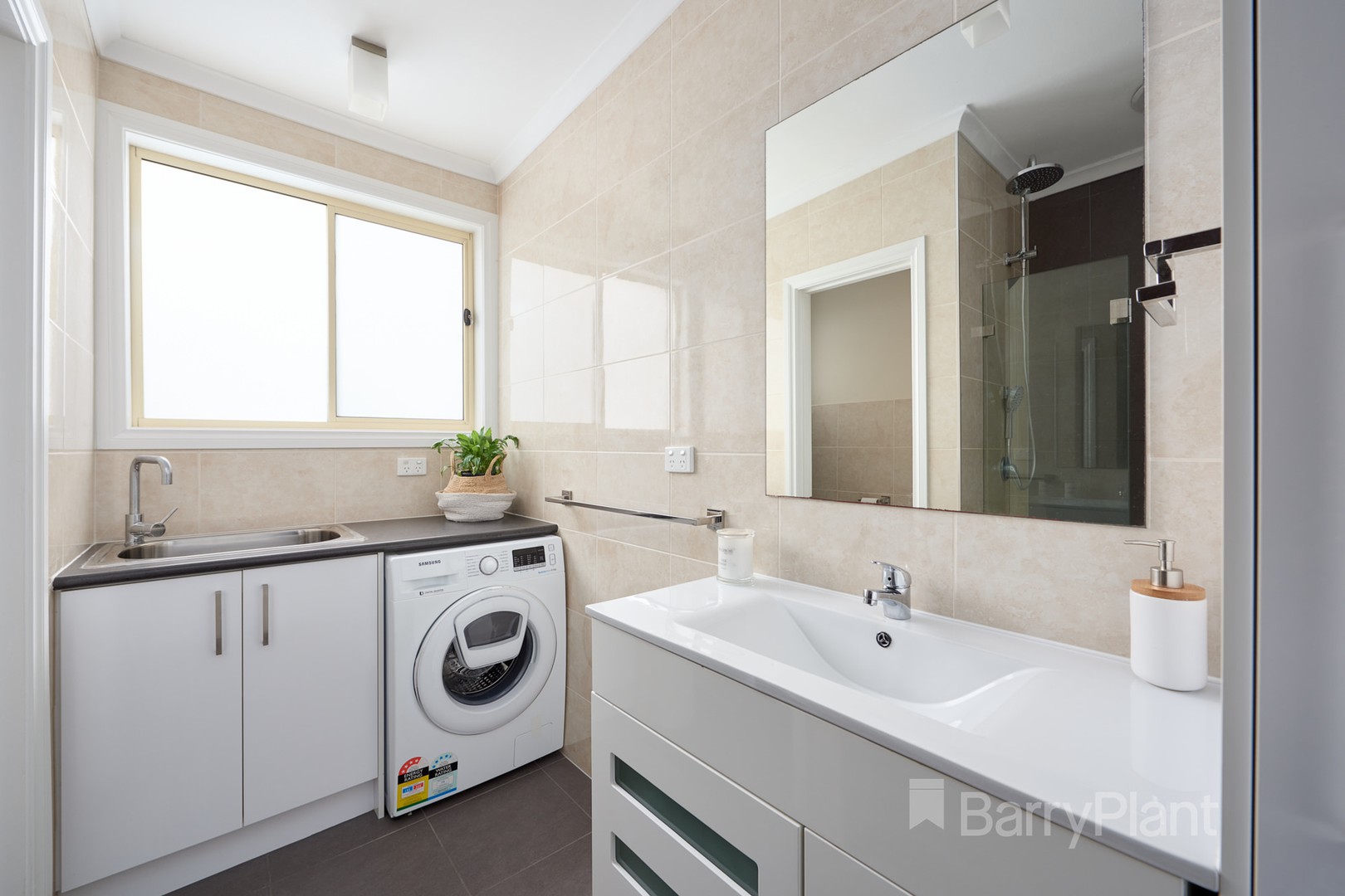 4/2-4 Fintonia RoadNoble Park, VIC 3174, Noble Park - Thumbnail 6