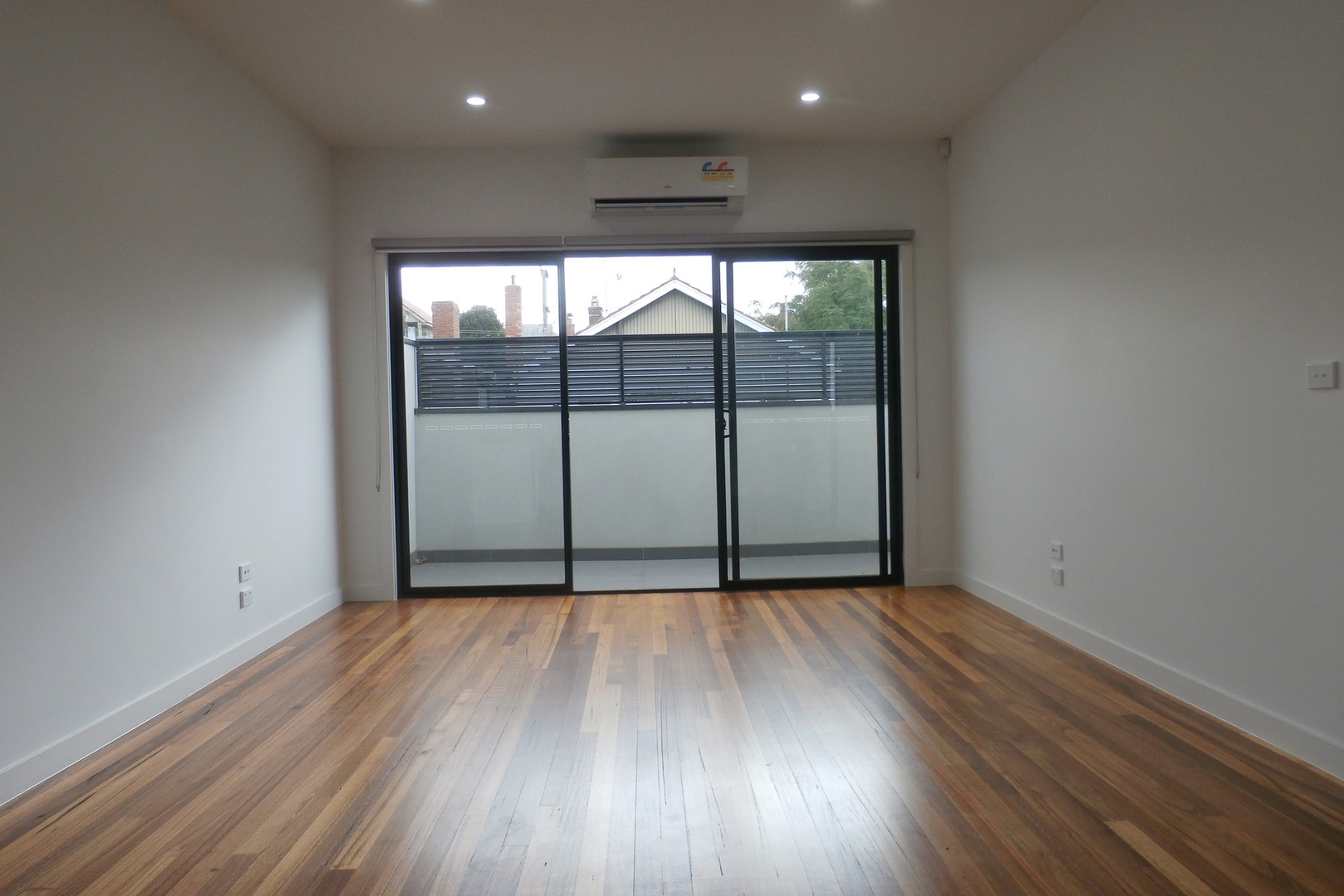 4/2 Cooper Street, Brunswick West, VIC 3055, Brunswick West - Thumbnail 2