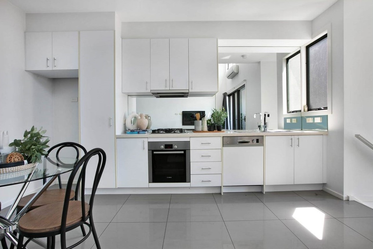 4/2 Jasper Road, Bentleigh, VIC 3204 - Thumbnail 1 - 23/03/2026