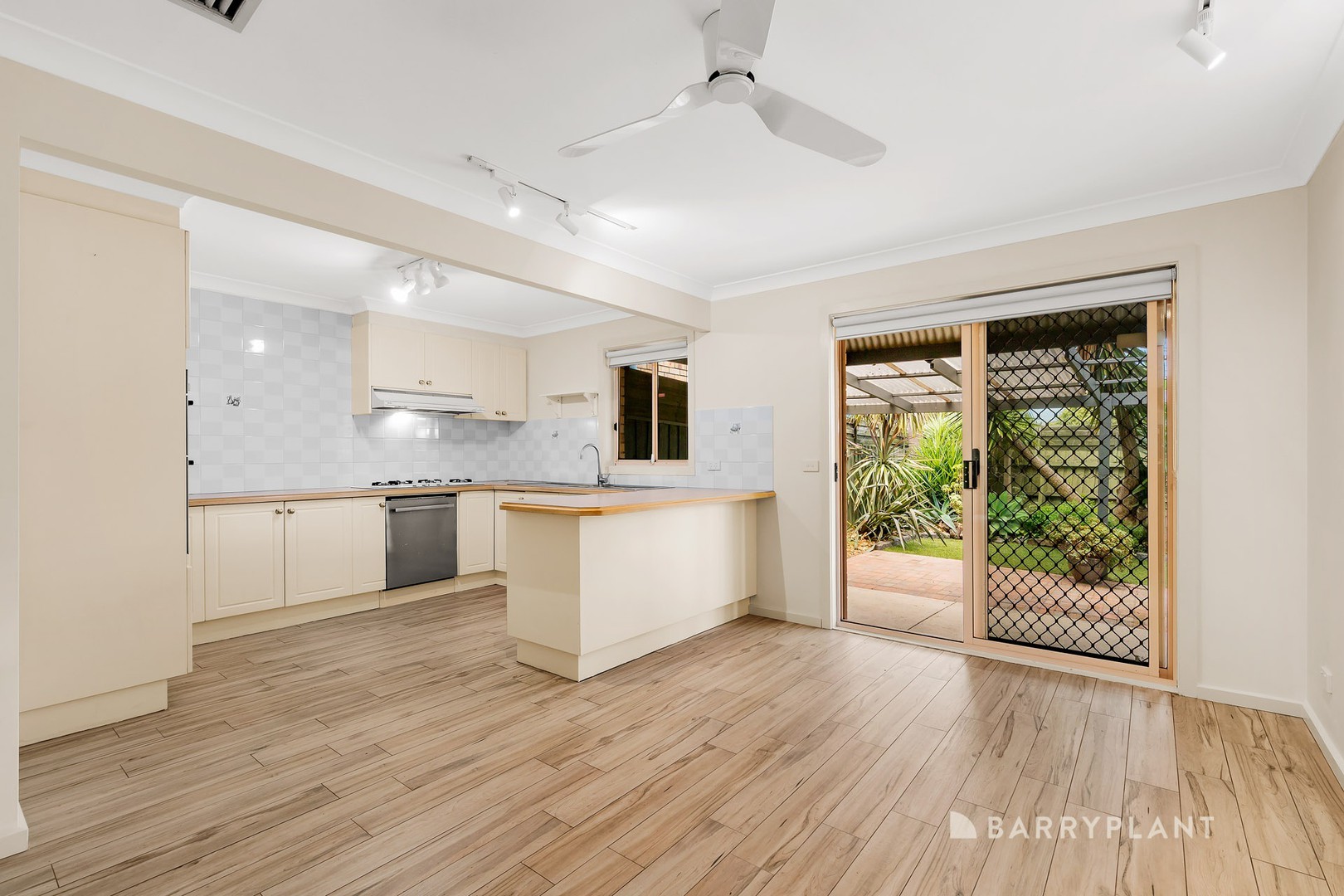 4/2 Romeo Court, Mill Park, VIC 3082, Mill Park - Thumbnail 3
