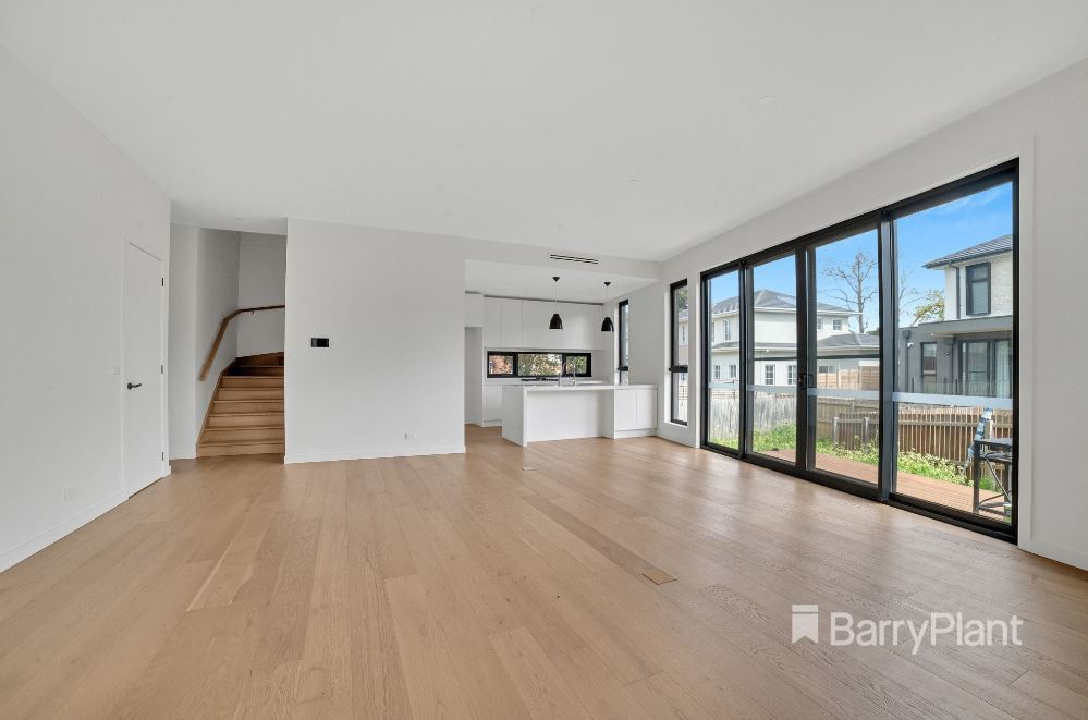 4/2 Rowland Court, Glen Waverley, VIC 3150 - Thumbnail 2 - 12/06/2026