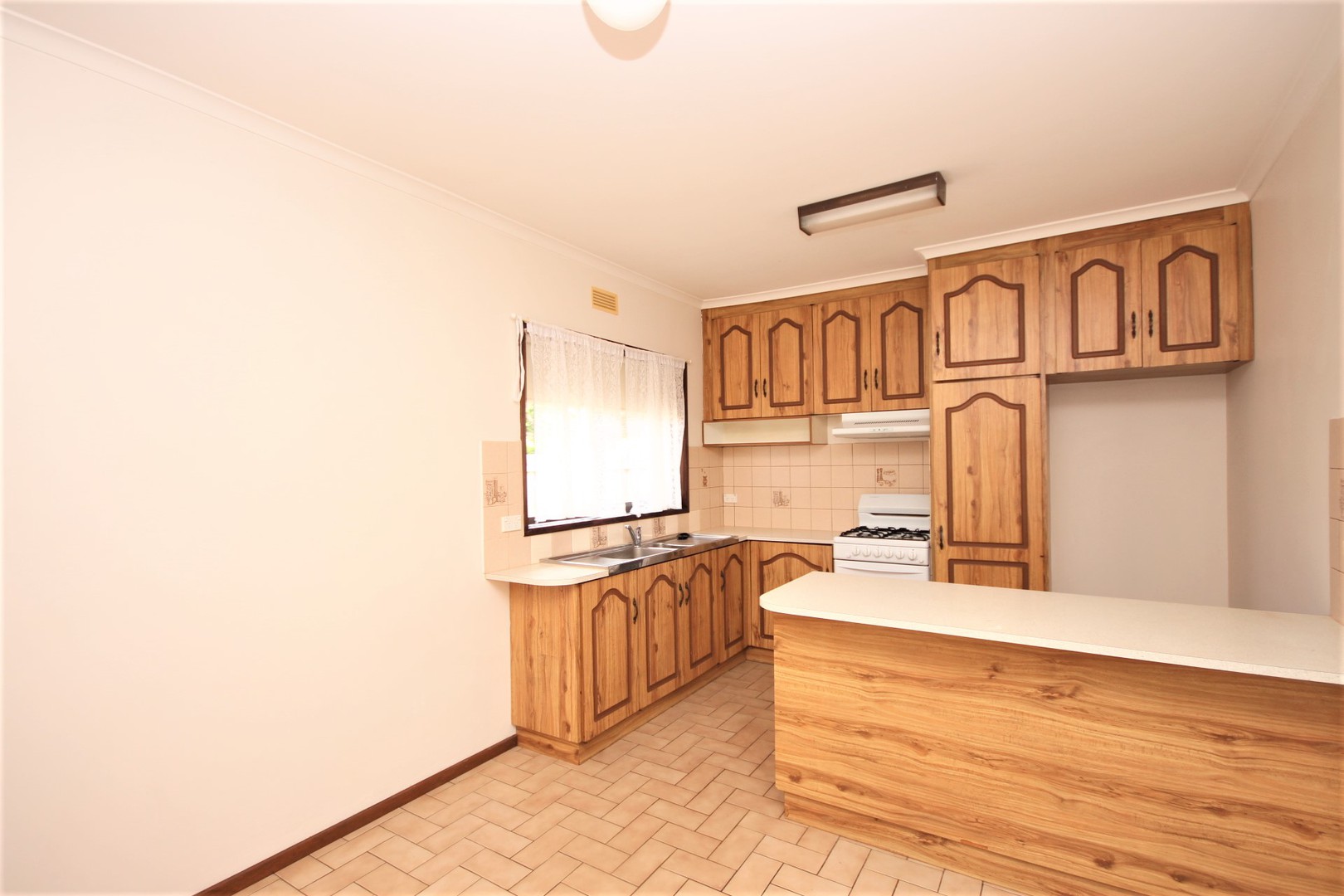 4/21 Glen Avenue, East Geelong, VIC 3219, East Geelong - Thumbnail 2