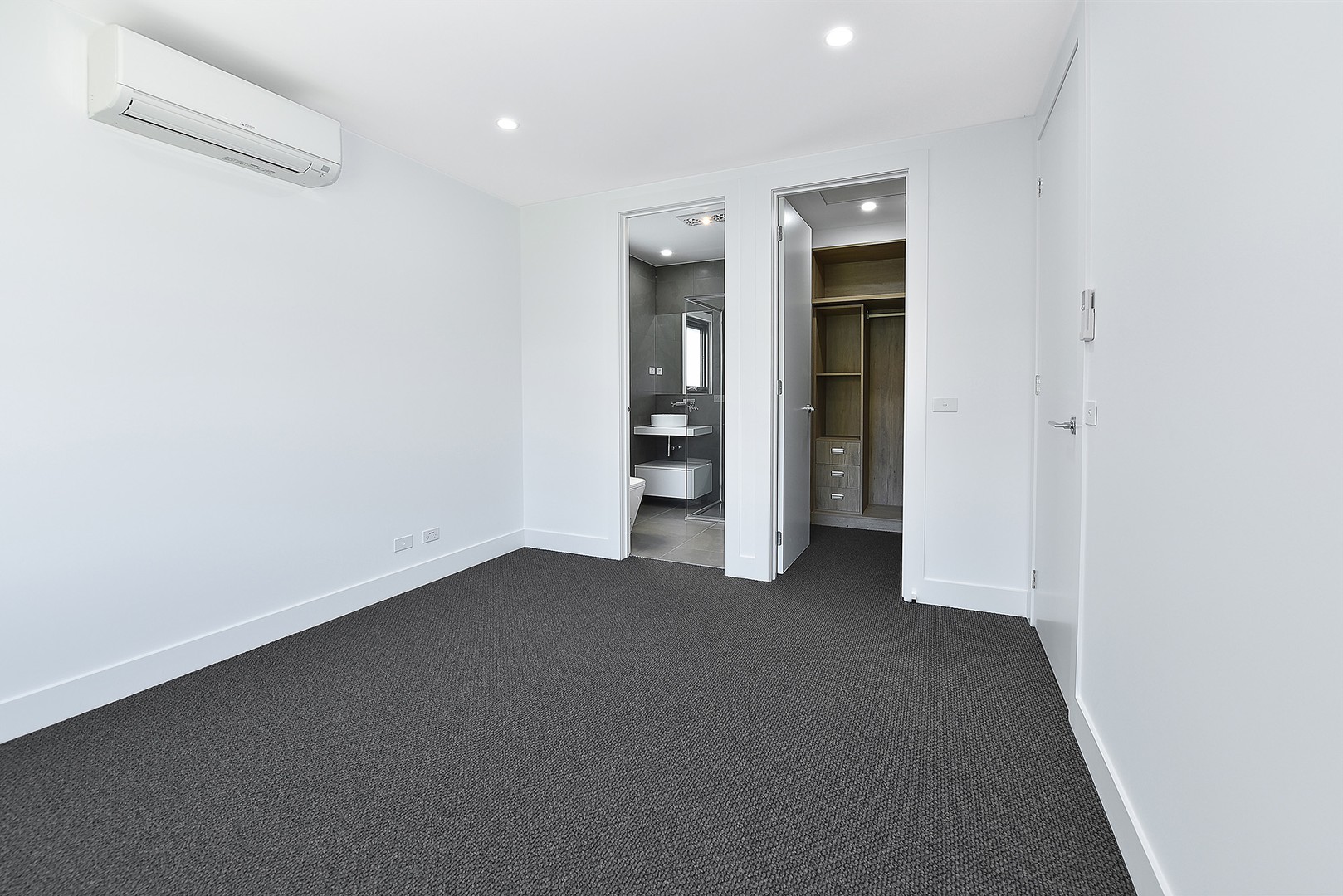 4/21 Hamilton Street, Niddrie, VIC 3042, Niddrie - Thumbnail 4