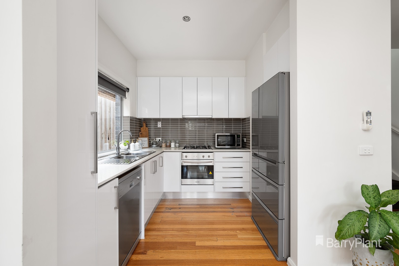 4/21 Watt Avenue, Oak Park, VIC 3046, Oak Park - Thumbnail 3