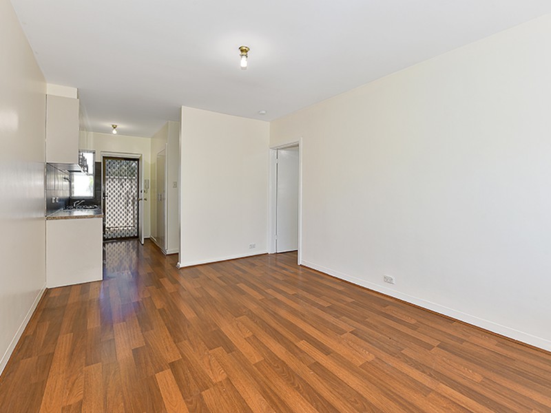 4/23 Scotia Street, Moonee Ponds, VIC 3039 - Image - 02/09/2025