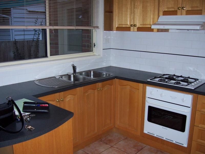4/23 Simpsons Road, Box Hill, VIC 3128, Box Hill - Thumbnail 2
