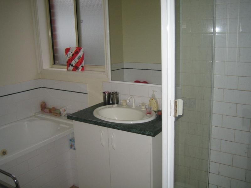4/23 Simpsons Road, Box Hill, VIC 3128, Box Hill - Thumbnail 3