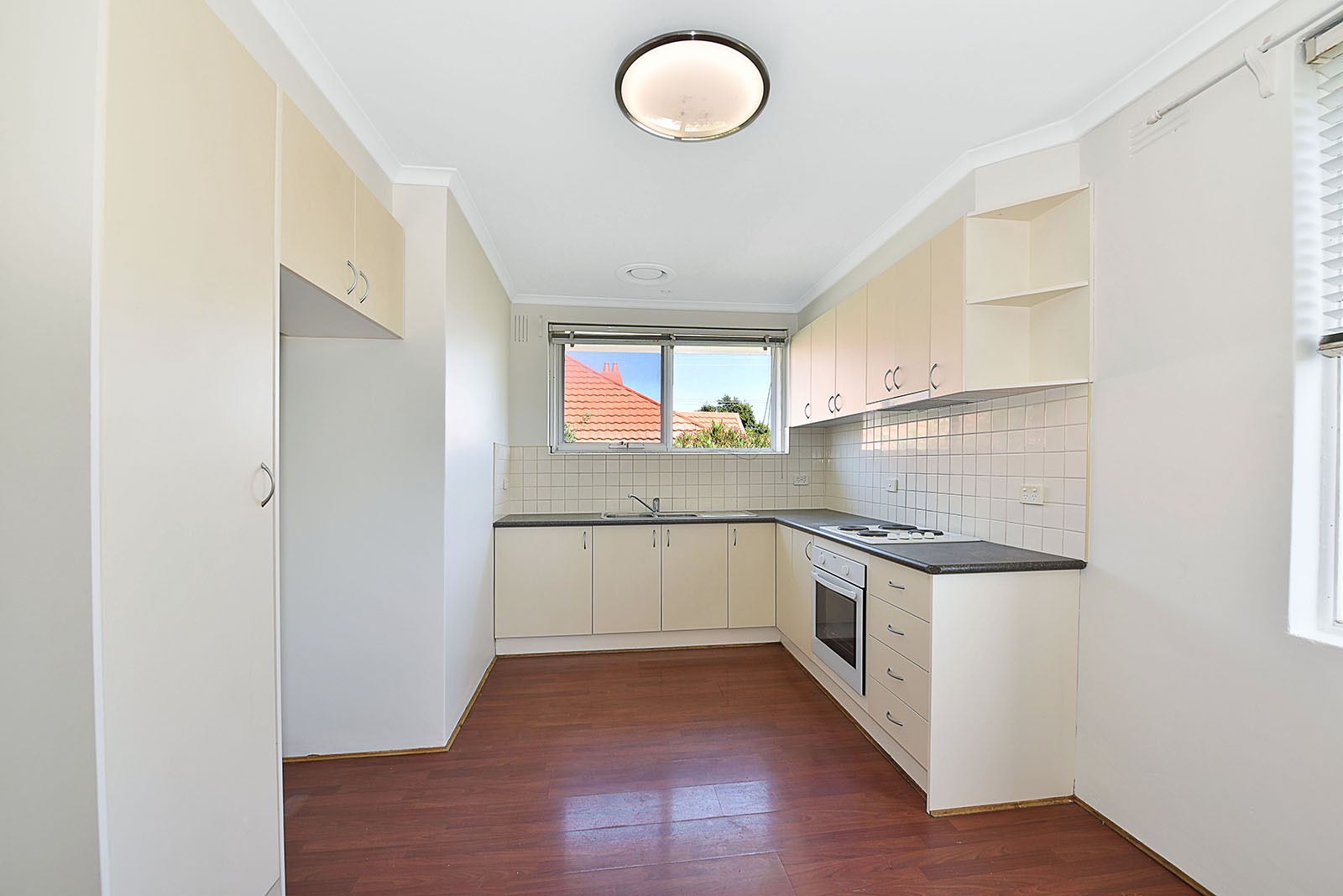 4/23 Tweedside Street, Essendon, VIC 3040, Essendon - Thumbnail 2