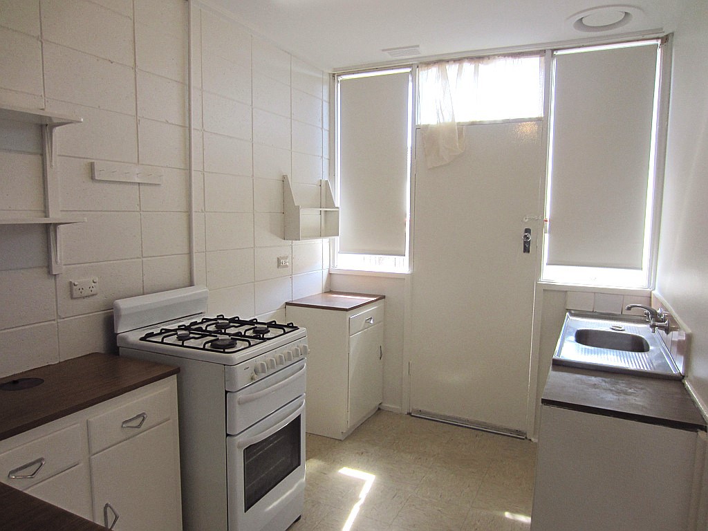 4/24 Bondi Road, Bonbeach, VIC 3196, Bonbeach - Thumbnail 3