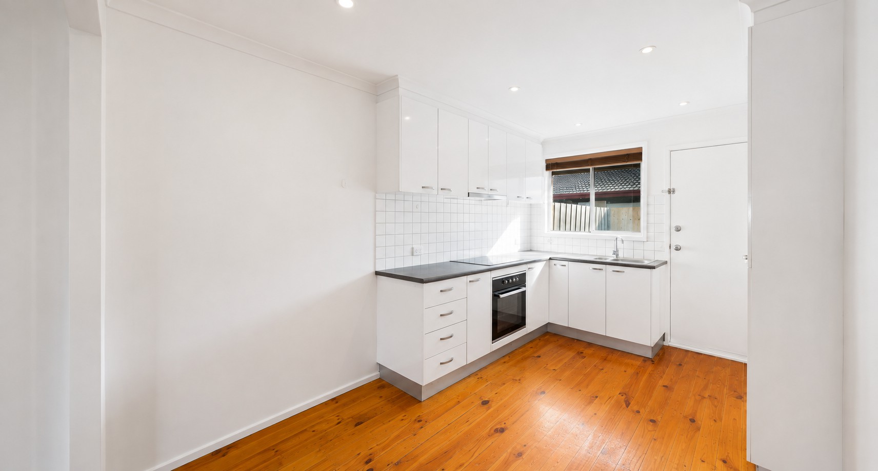 4/27 Broadmeadows Rd, Tullamarine, VIC 3043 - Thumbnail 2 - 10/09/2026