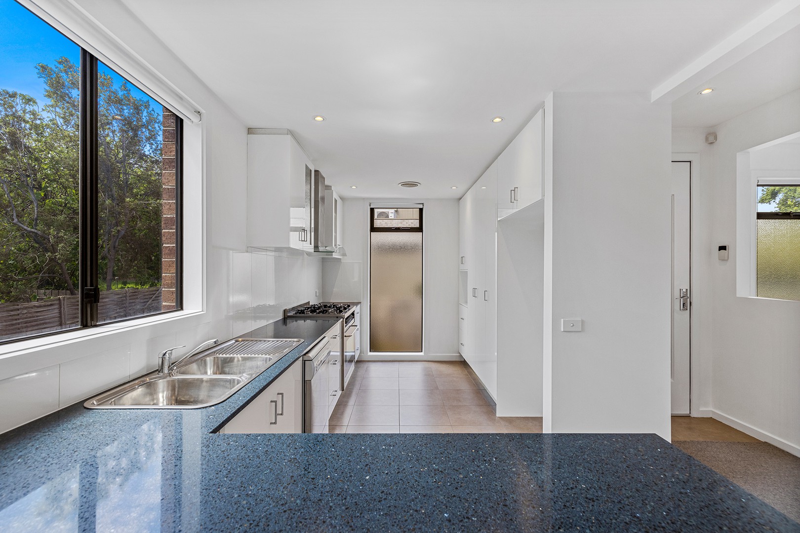 4/27 Denbigh Street, Frankston, VIC 3199 - Thumbnail 2 - 15/10/2026